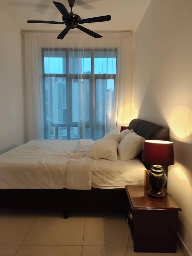 Klcc Legasi Direct View With A Superking Bed At A 3-Bedroom Premium Unit クアラルンプール エクステリア 写真